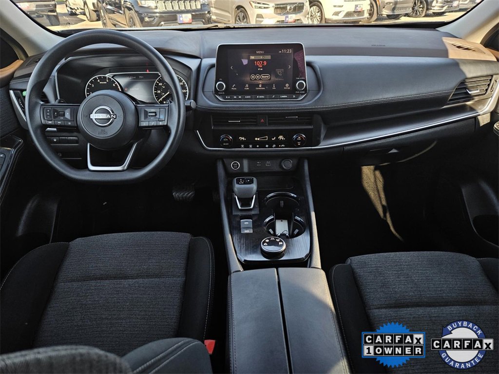 Used 2023 Nissan Rogue SV image 11