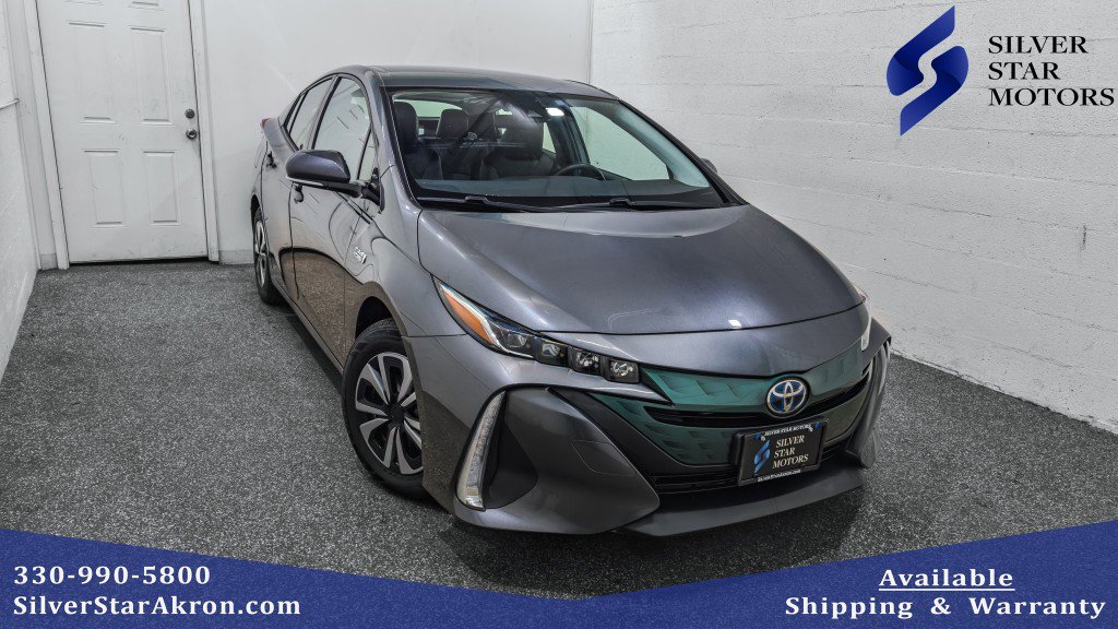 Used 2017 Toyota Prius Prime Premium image 1