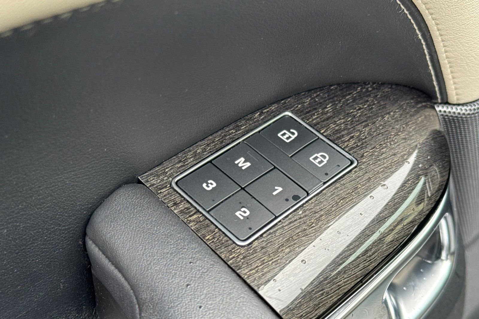 Used 2022 Land Rover Range Rover Sport HSE Silver Edition image 11