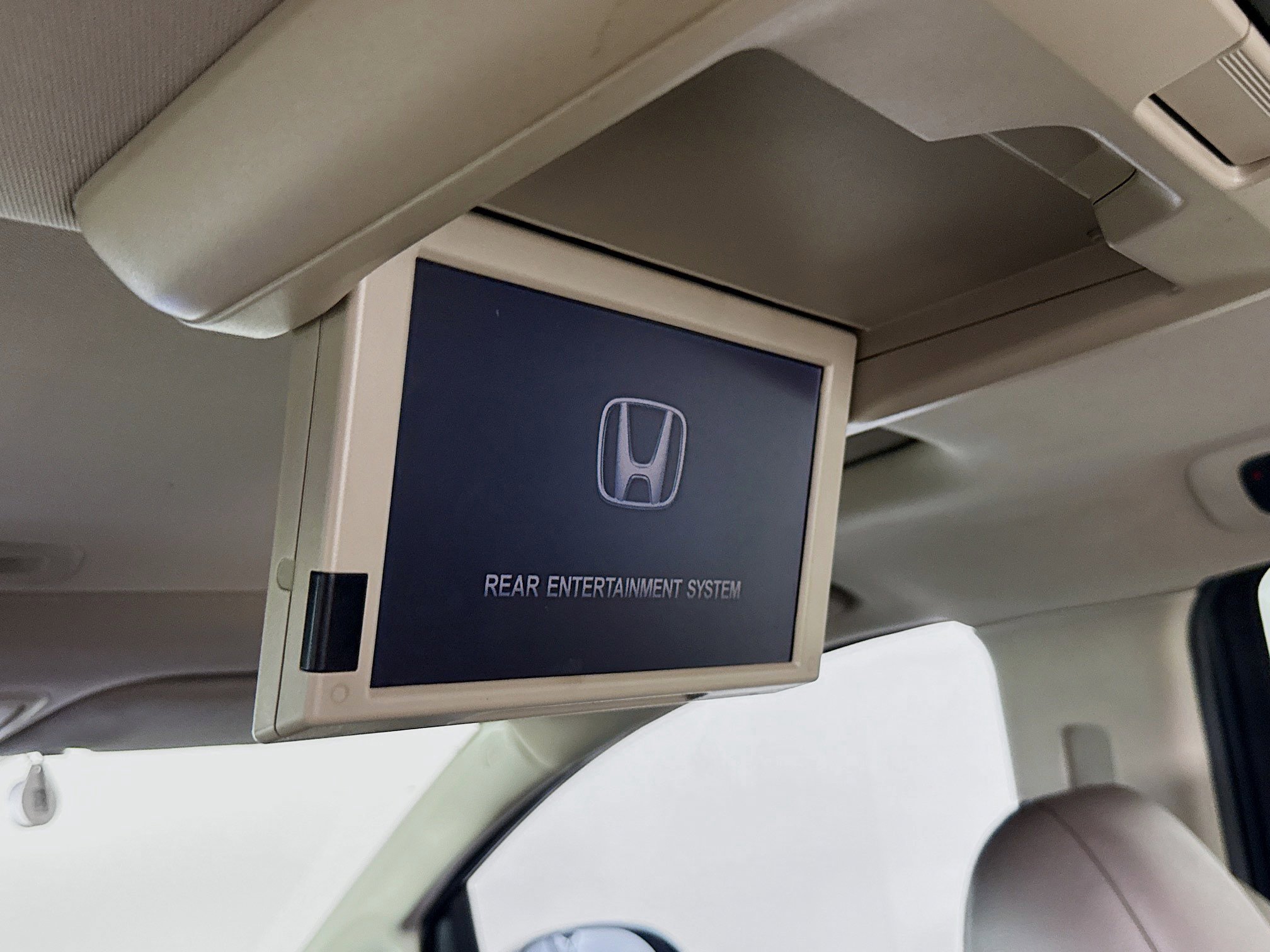 Used 2015 Honda Odyssey Touring image 31