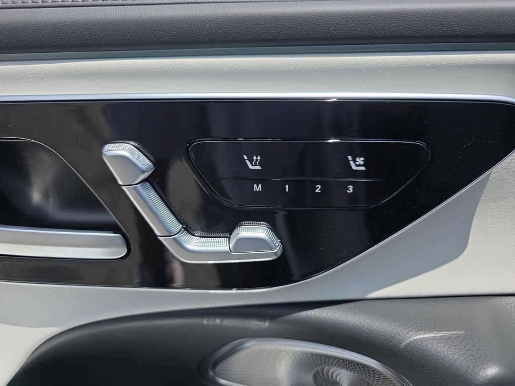 New 2026 Mercedes-Benz E 53 AMG e 4MATIC Sedan image 11