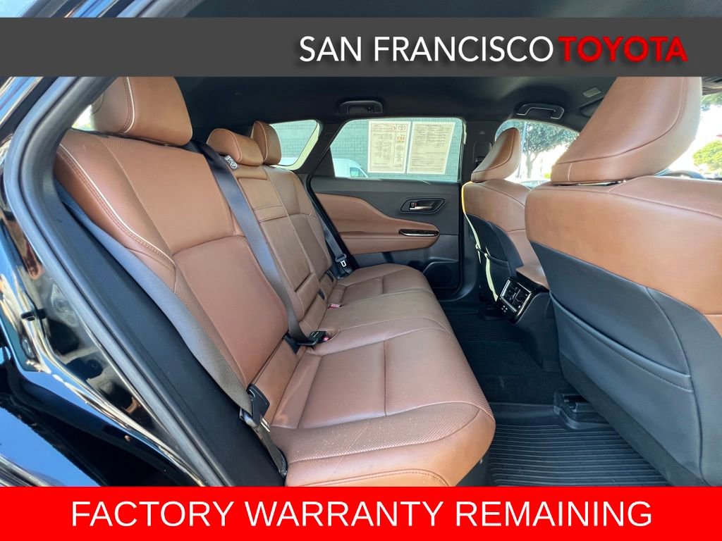 Certified 2025 Toyota Crown Signia XLE image 19