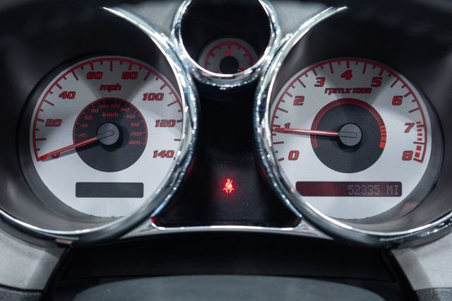 Used 2006 Pontiac Solstice Convertible w/ Premium Package RWD image 2