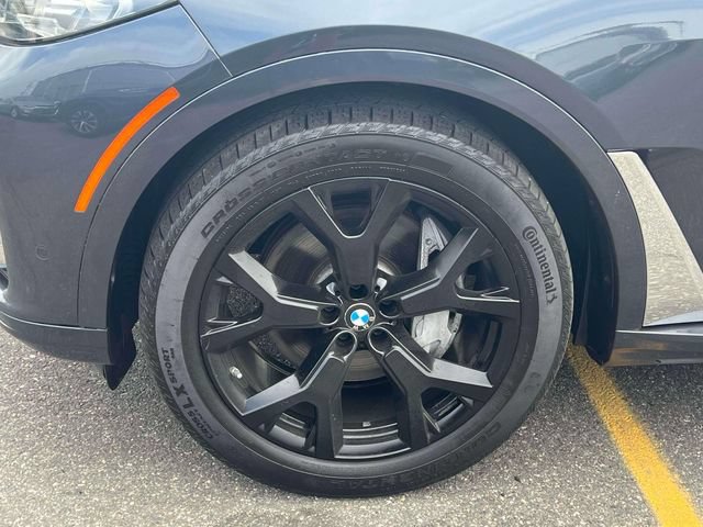 Used 2019 BMW X7 xDrive50i w/ Premium Package AWD/4WD image 14