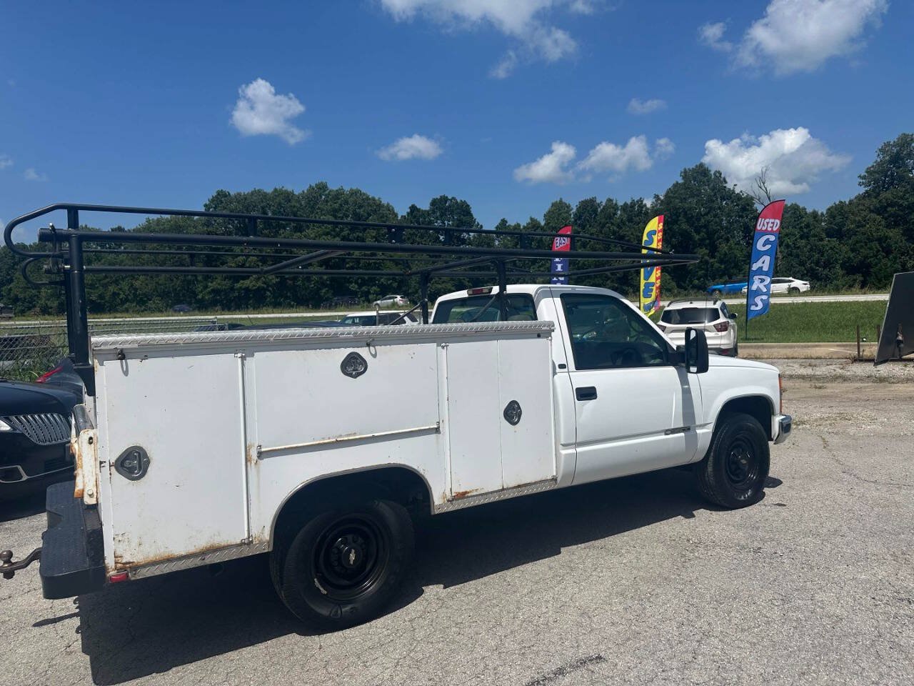 Used 1998 Chevrolet Silverado 3500 2WD Regular Cab w/ Comfort & Convenience Pkg image 4