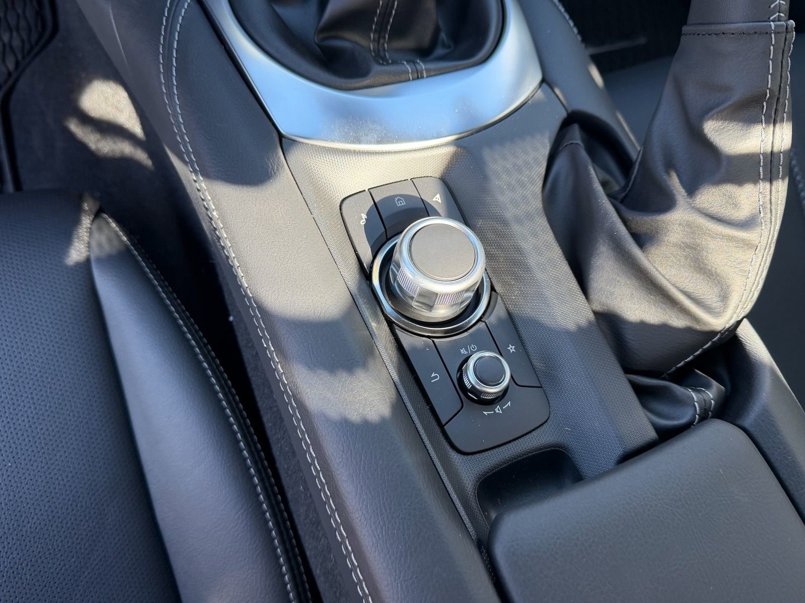New 2026 MAZDA MX-5 Miata Grand Touring w/ Weather Package RWD image 24