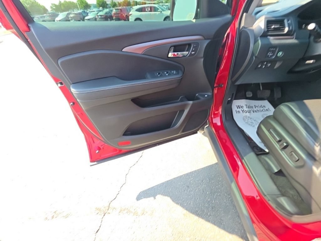 Certified 2023 Honda Ridgeline RTL image 14