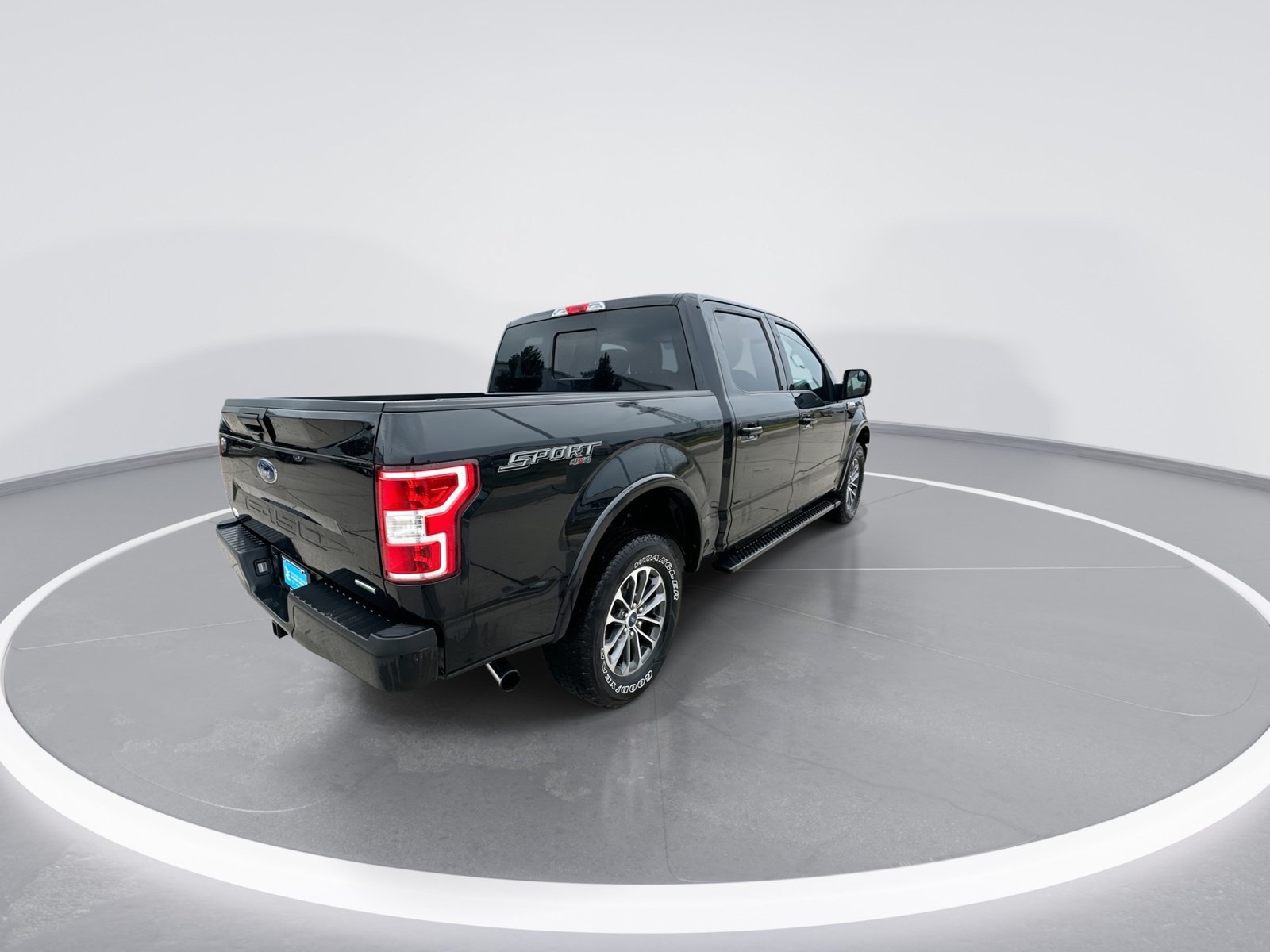 Used 2020 Ford F150 XLT w/ Equipment Group 302A Luxury AWD/4WD image 8