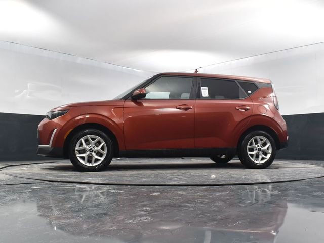Used 2023 Kia Soul LX w/ Option Group 015 image 43