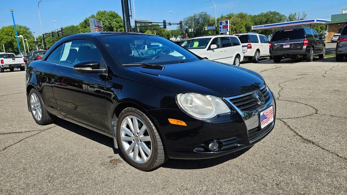 Used 2011 Volkswagen Eos Komfort FWD image 3