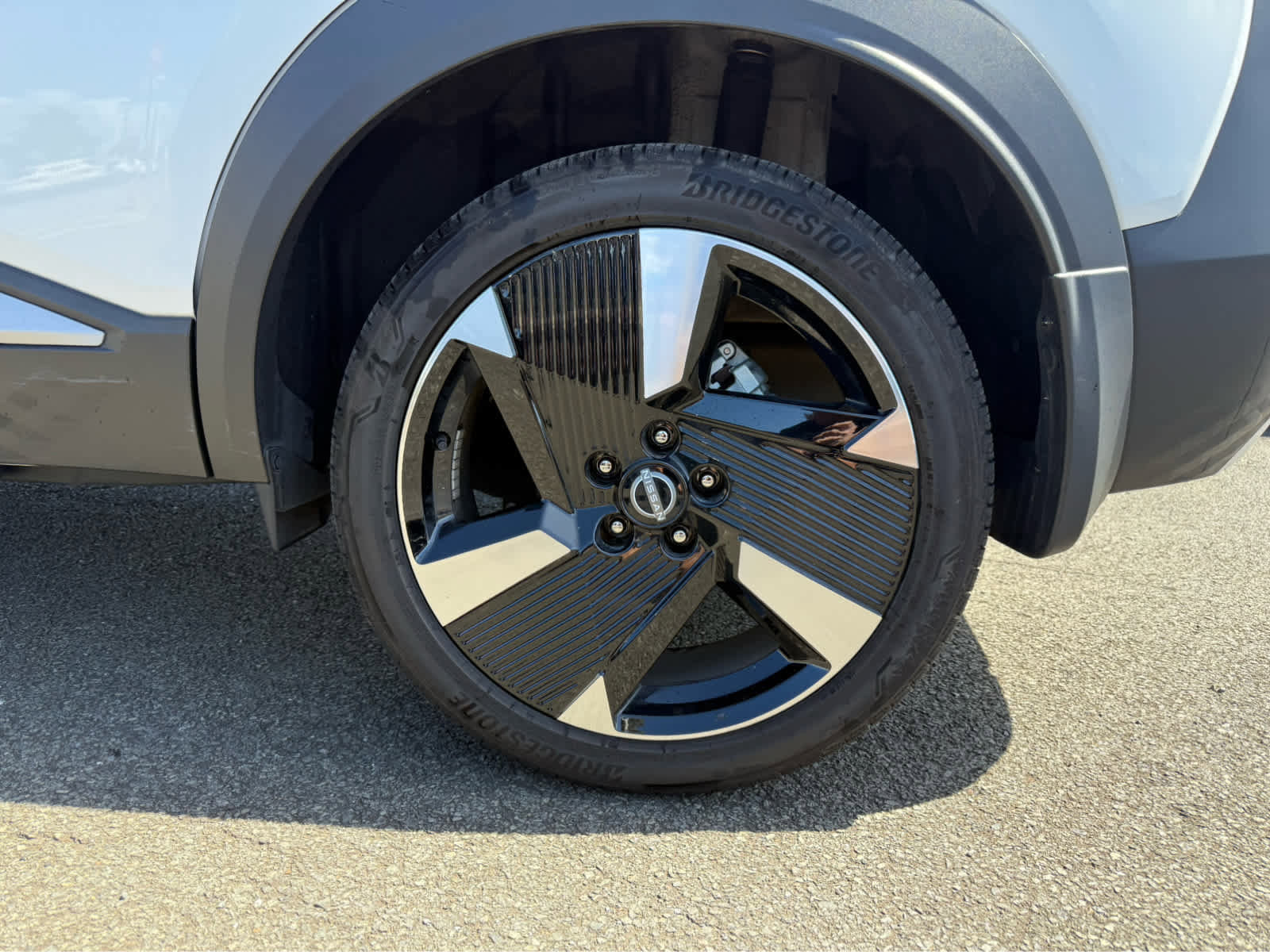 Used 2025 Nissan Kicks SR image 5