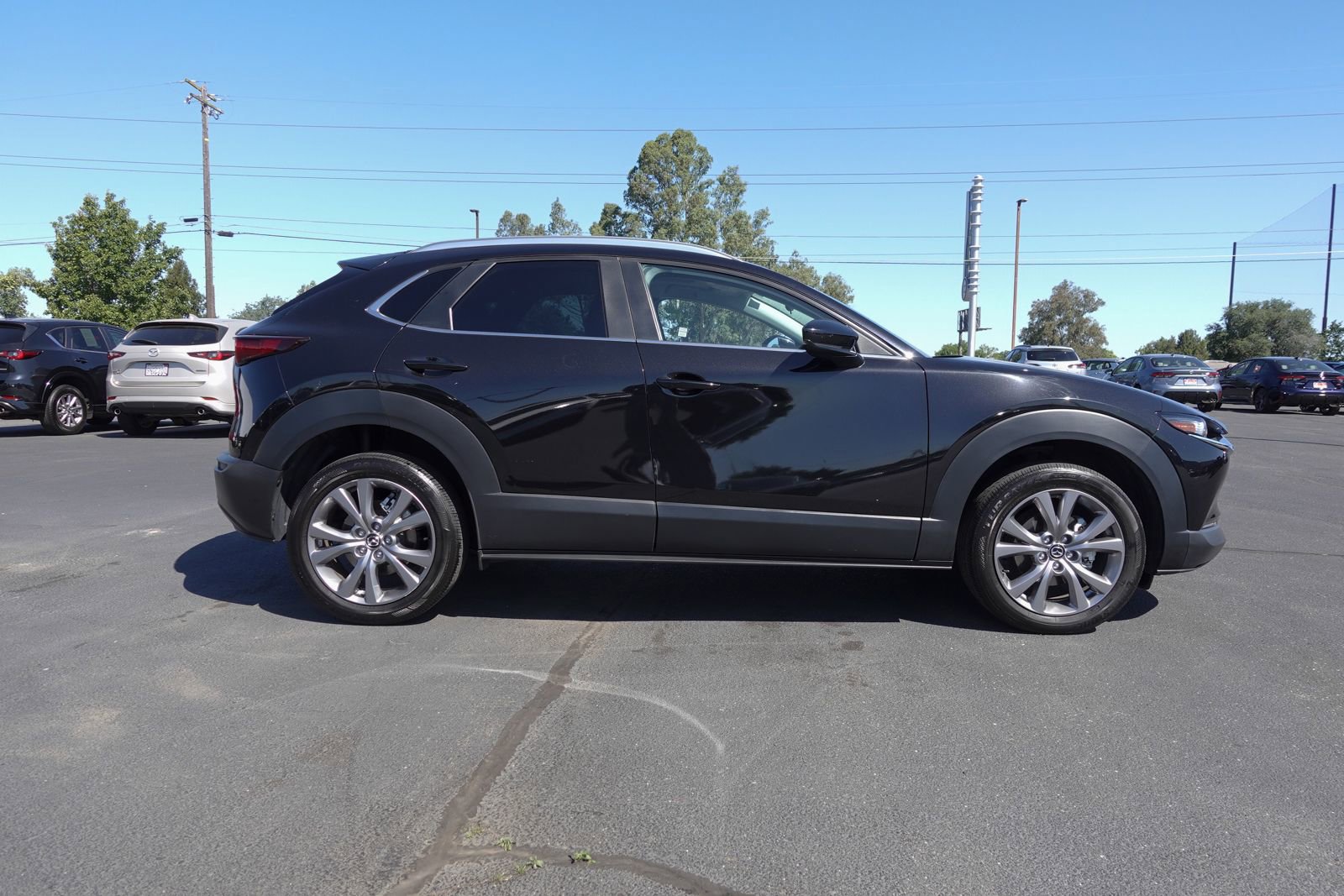 Used 2024 MAZDA CX-30 AWD 2.5 S w/ Preferred Package image 2