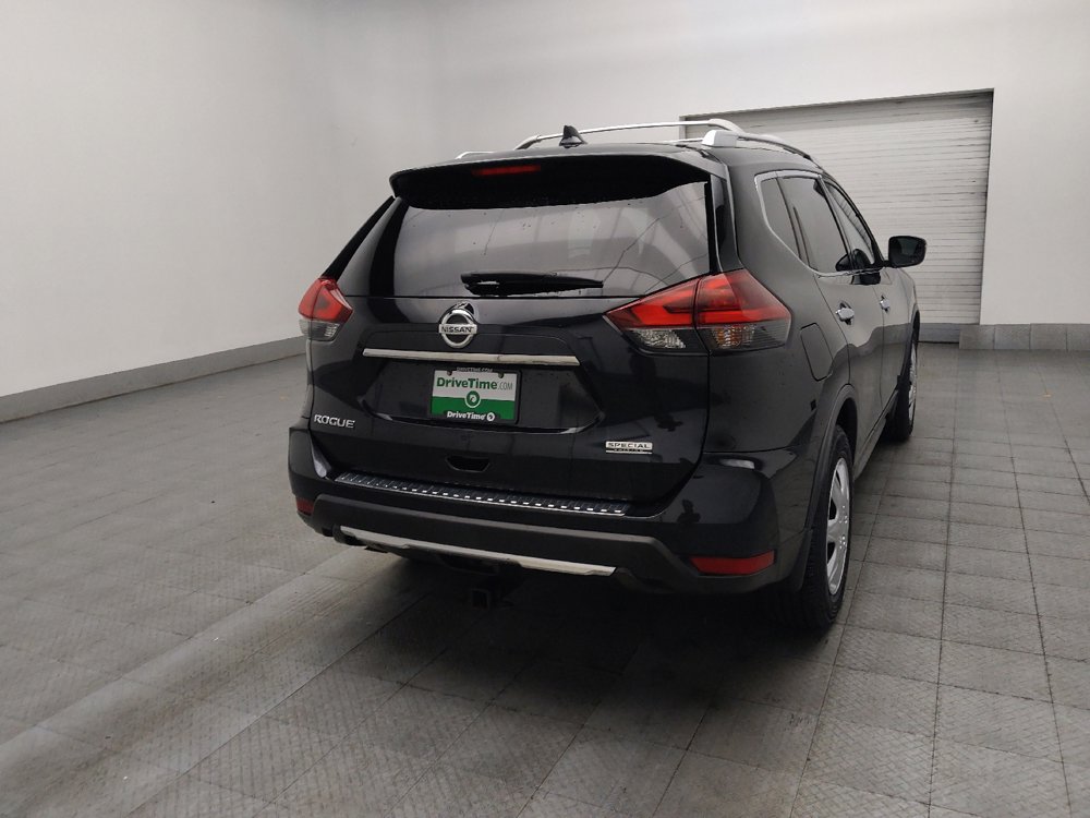 Used 2019 Nissan Rogue S w/ Special Edition Package FWD image 9