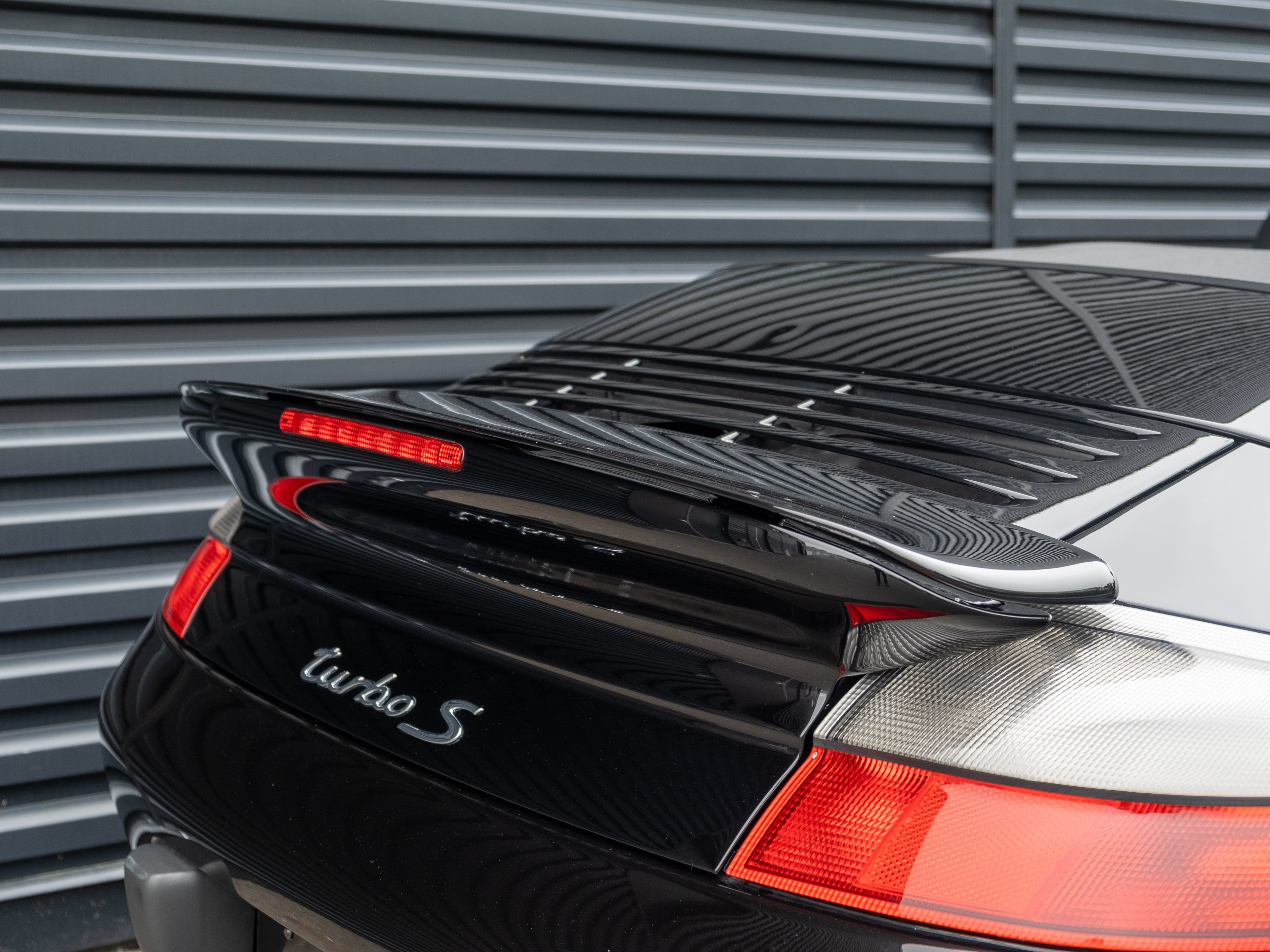 Used 2005 Porsche 911 Turbo AWD/4WD image 21