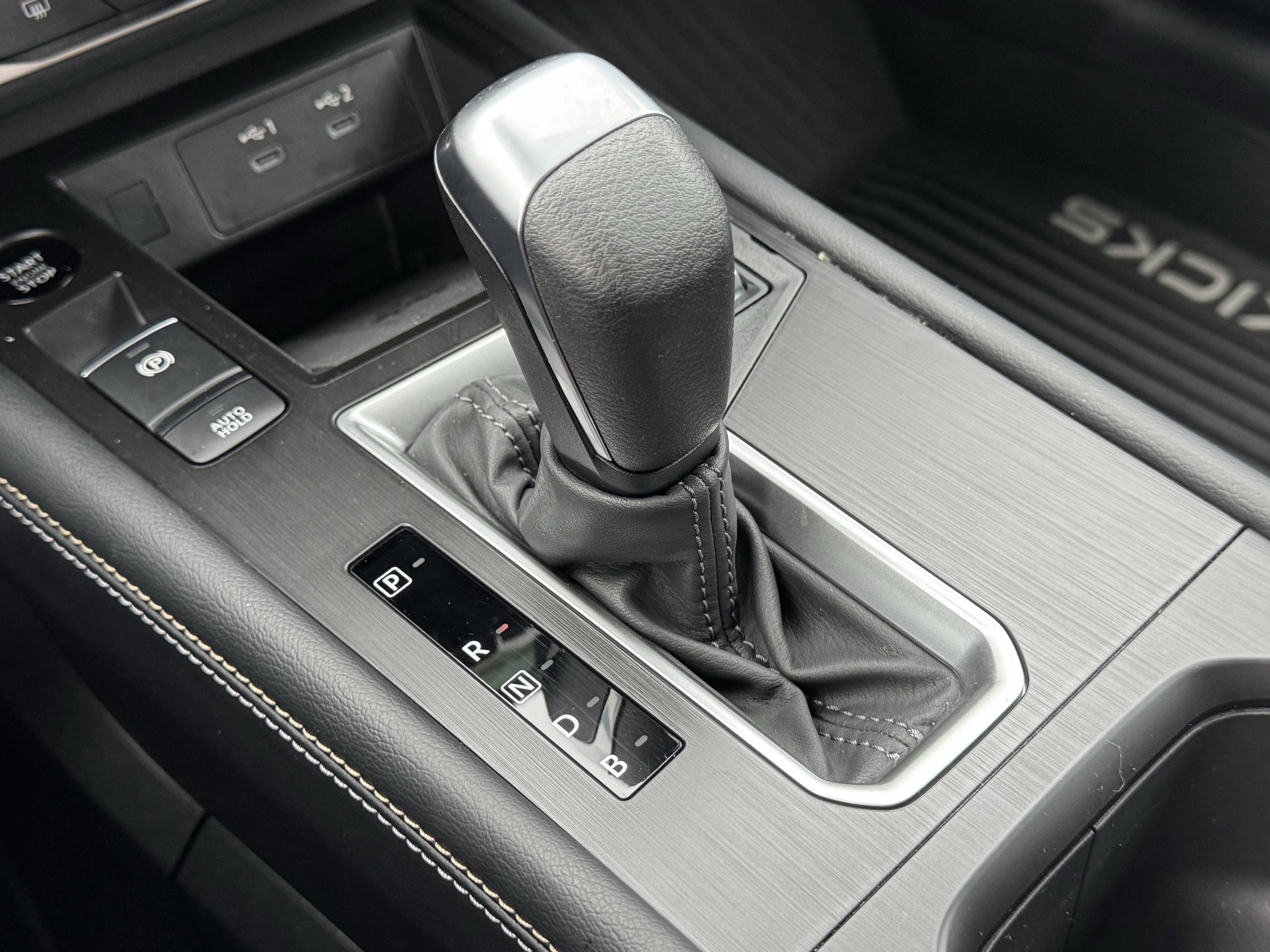 Used 2025 Nissan Kicks SV image 28