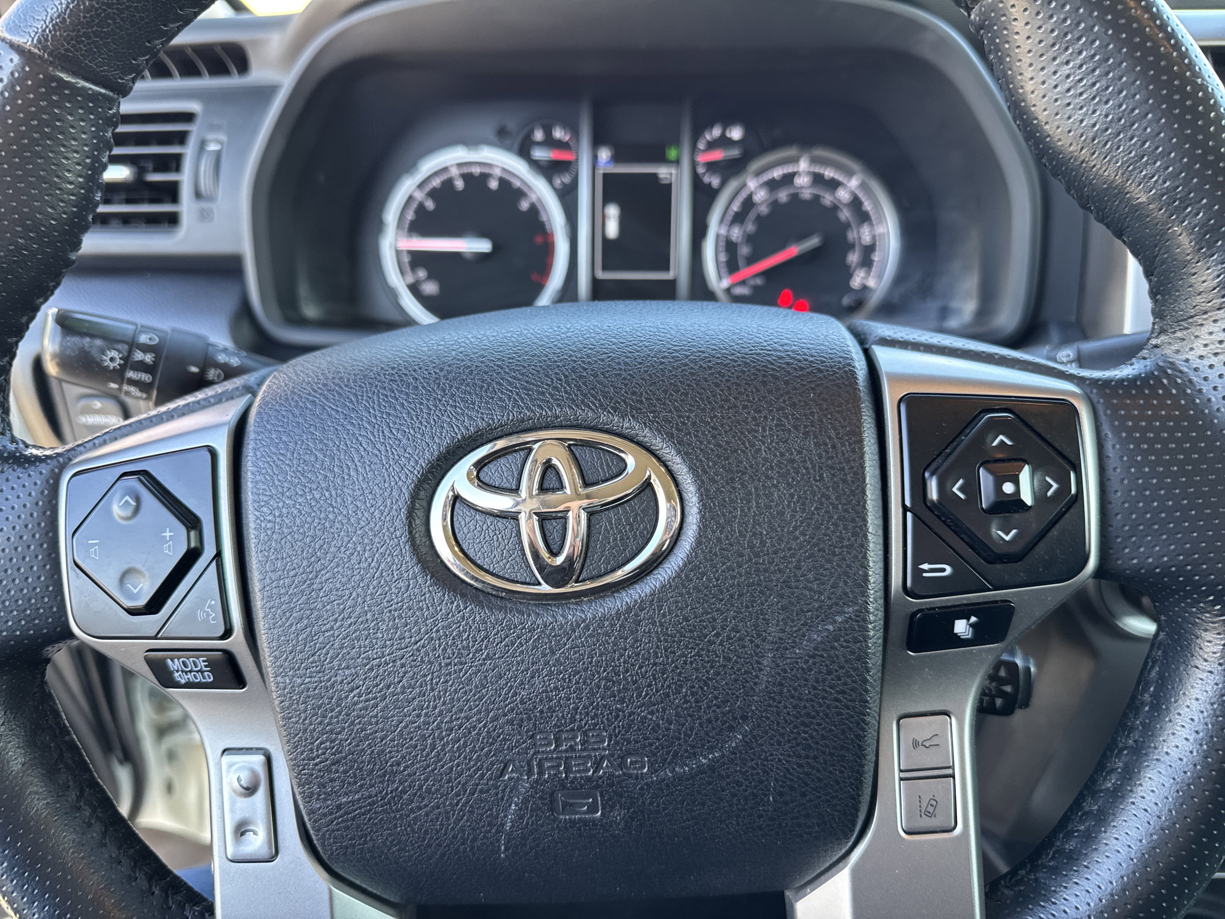 Used 2023 Toyota 4Runner Limited image 14
