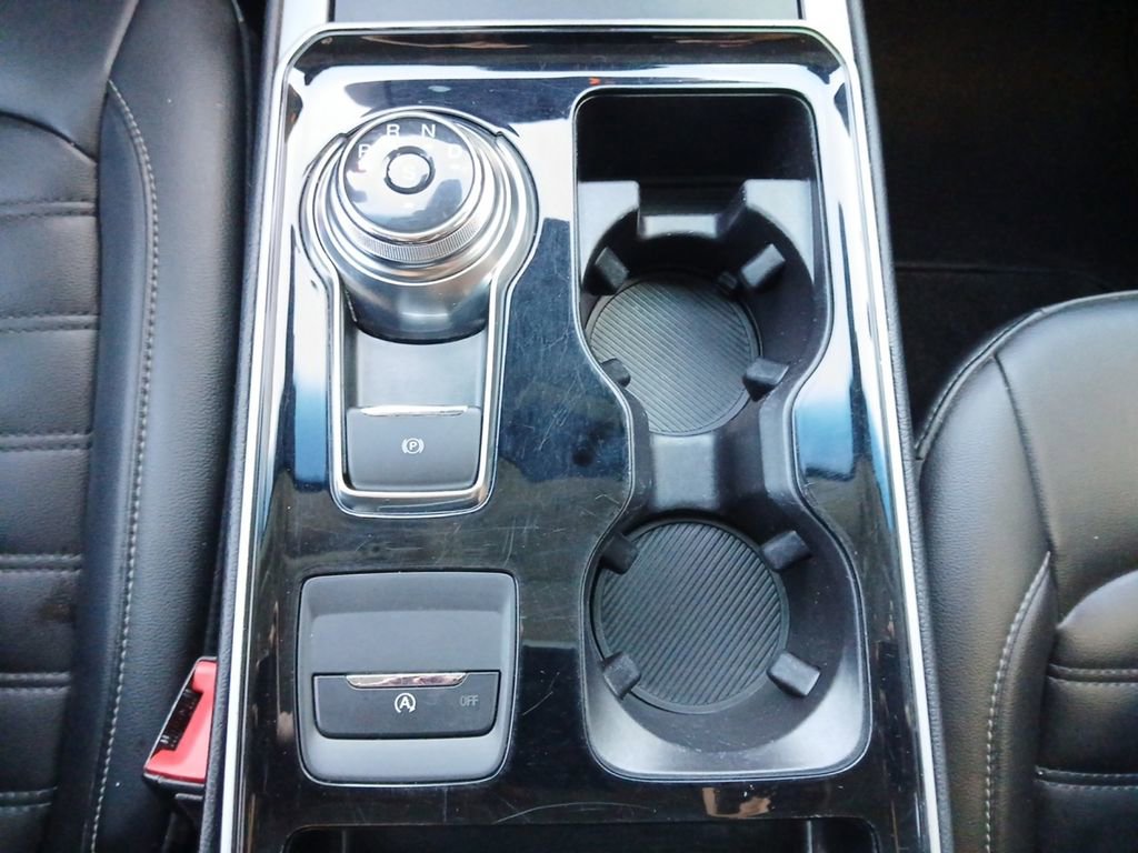 Used 2019 Ford Edge SEL w/ Equipment Group 201A image 10