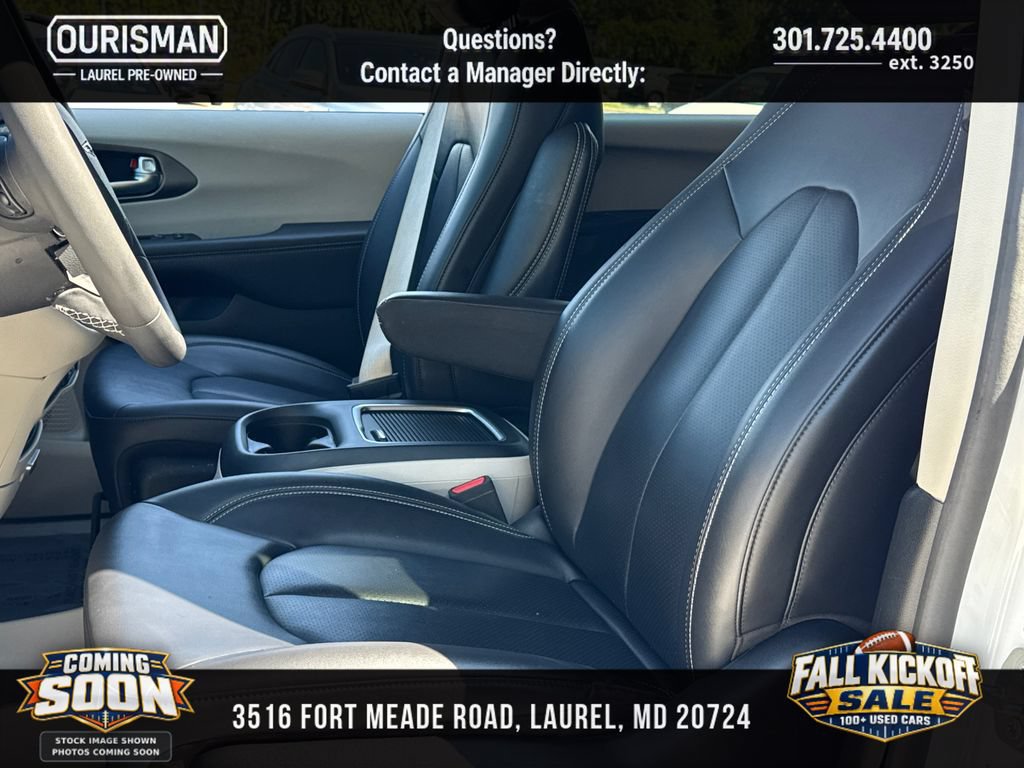 Used 2024 Chrysler Pacifica Limited FWD image 6