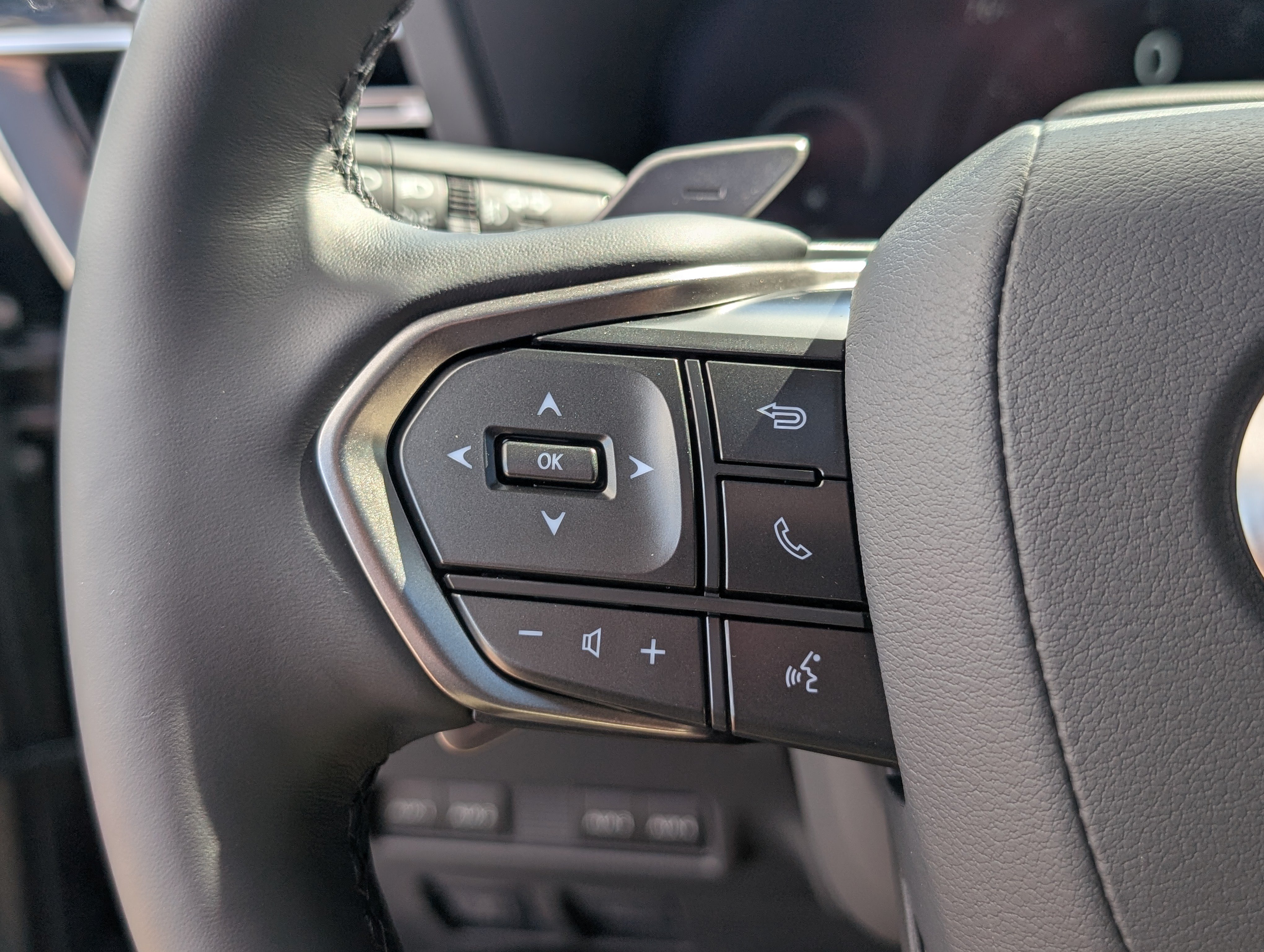 New 2026 Lexus GX 550 AWD/4WD image 21