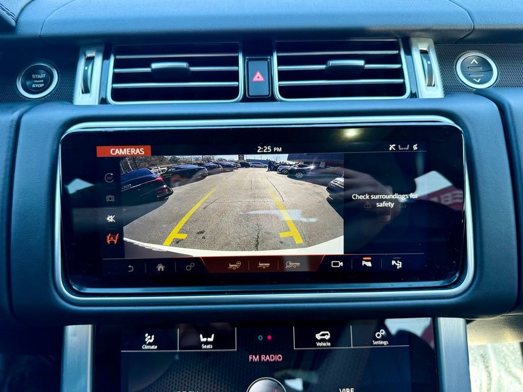 Used 2018 Land Rover Range Rover HSE image 19