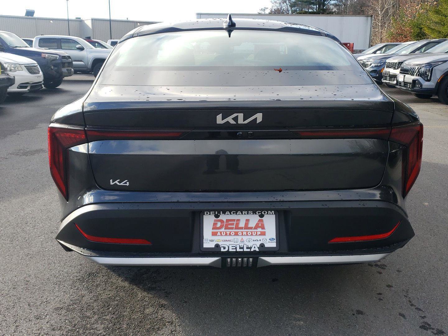 New 2025 Kia K4 LXS image 25