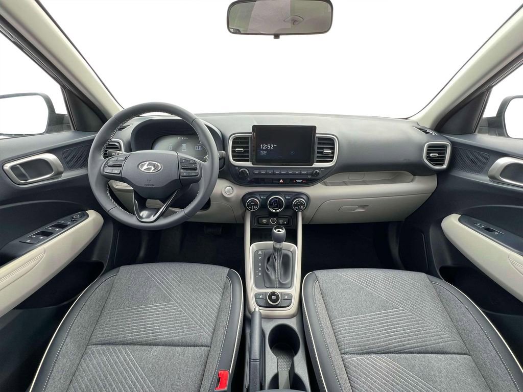 New 2025 Hyundai Venue Limited image 20