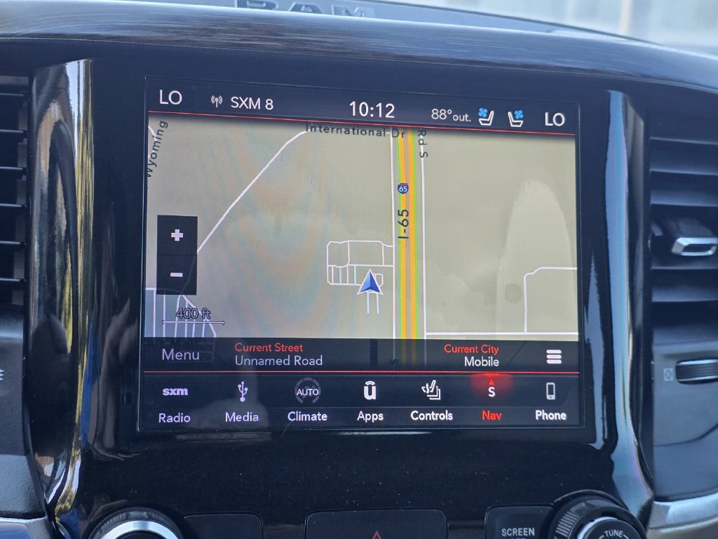 Used 2019 RAM 1500 Laramie AWD/4WD image 13