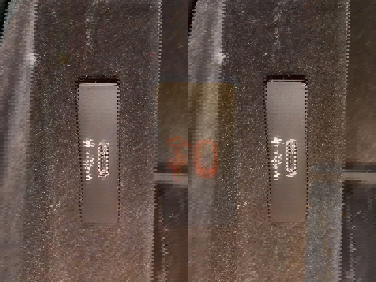 Used 2020 BMW 530i xDrive w/ Convenience Package image 34