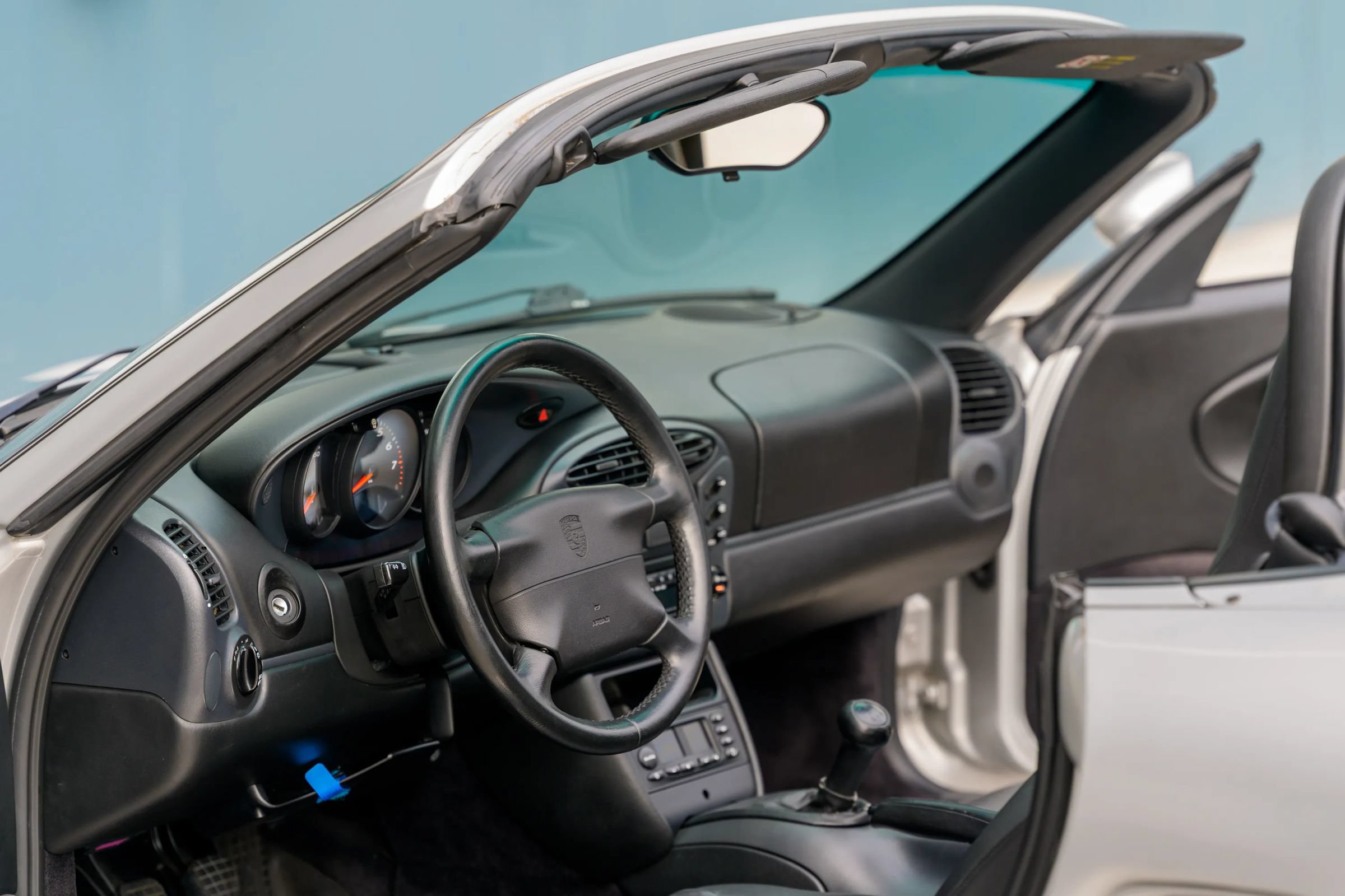 Used 1999 Porsche Boxster RWD image 10