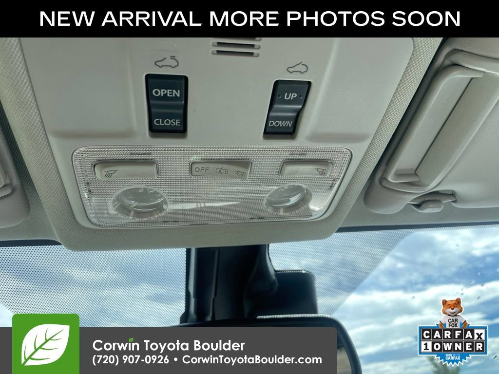 Used 2014 Toyota RAV4 Limited w/ Technology Package AWD/4WD image 14