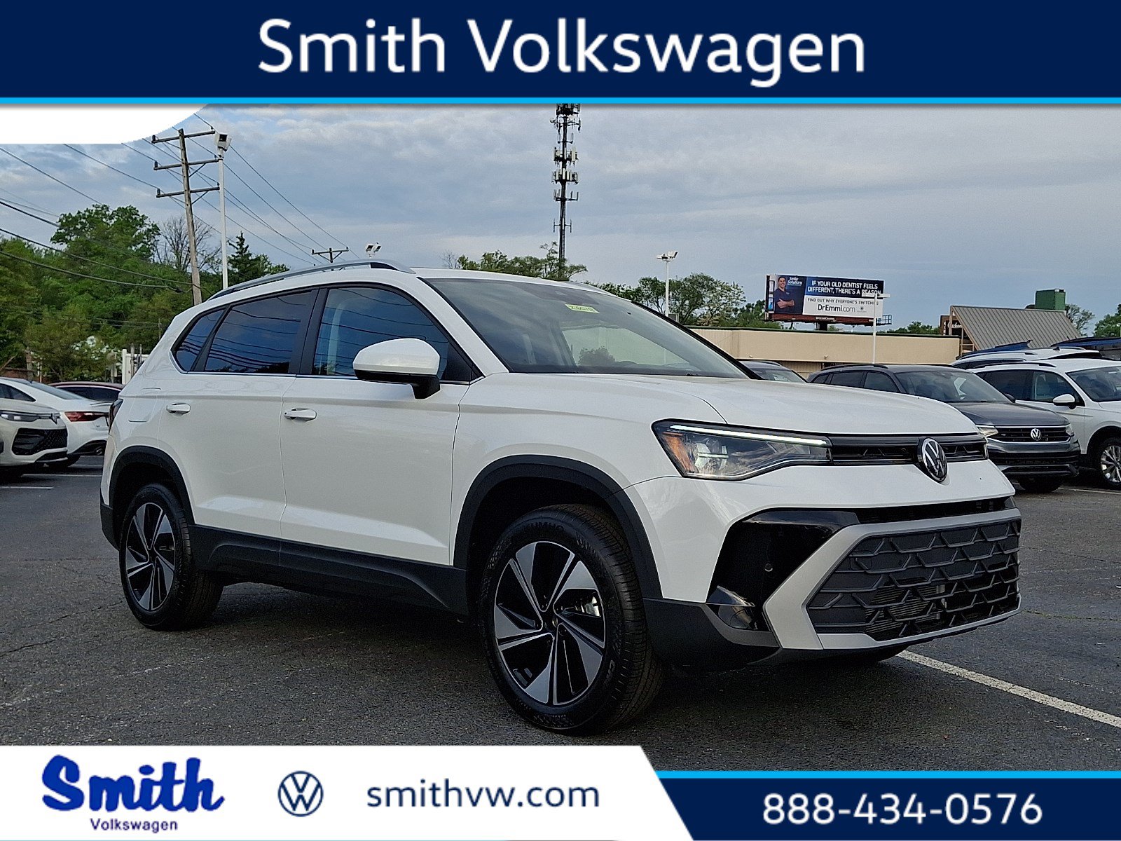New 2026 Volkswagen Taos SE AWD/4WD image 1