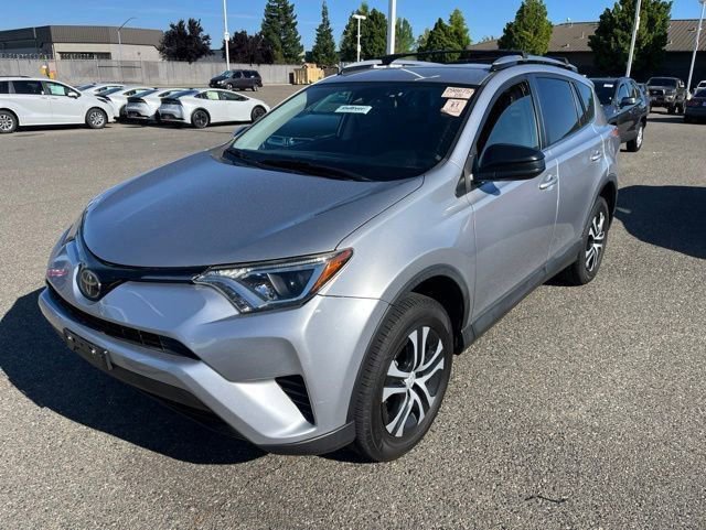 Used 2018 Toyota RAV4 LE w/ All Weather Liner Package FWD image 1