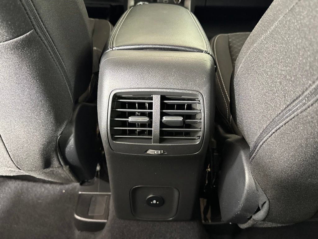 Used 2025 Ford Escape Active w/ Cold Weather Package AWD/4WD image 30