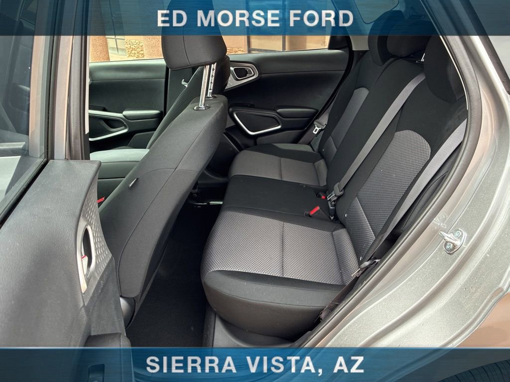 Used 2025 Kia Soul LX FWD image 16