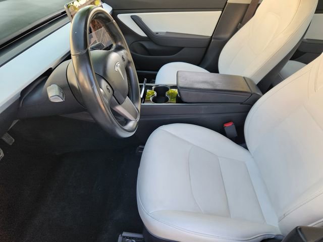 Used 2018 Tesla Model 3 Long Range image 9