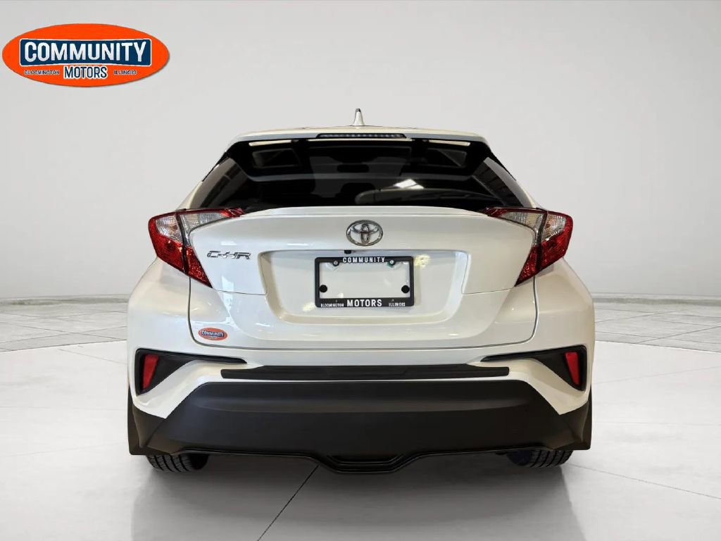Used 2020 Toyota C-HR LE FWD image 5