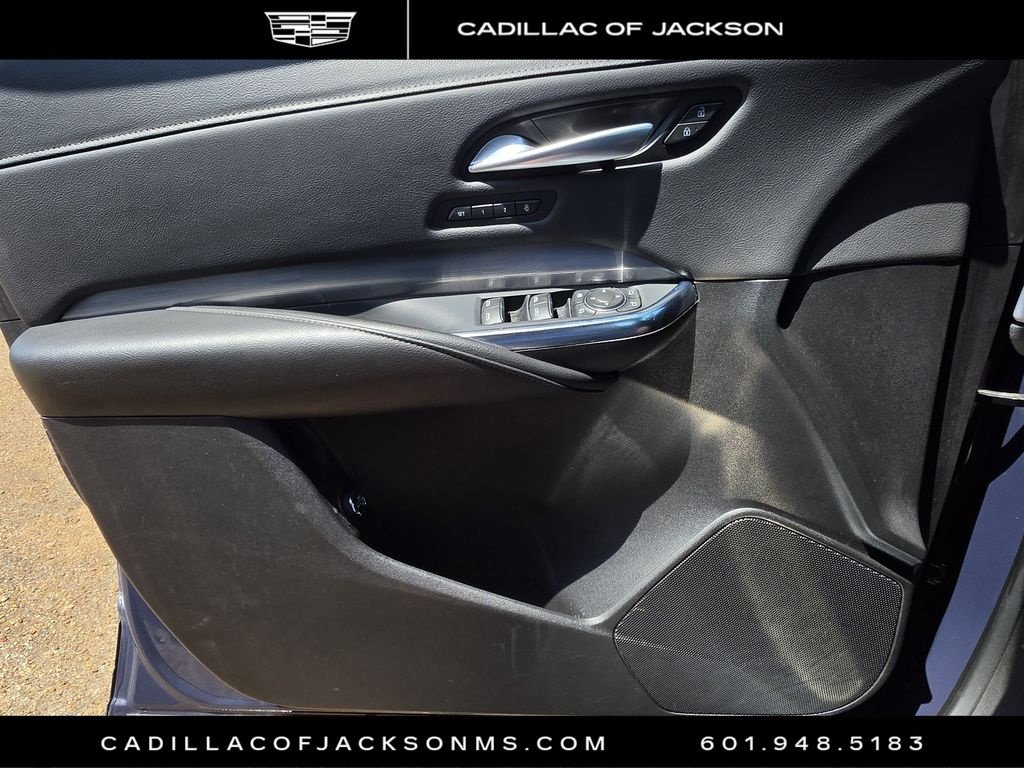 Certified 2025 Cadillac XT4 Premium Luxury AWD/4WD image 20