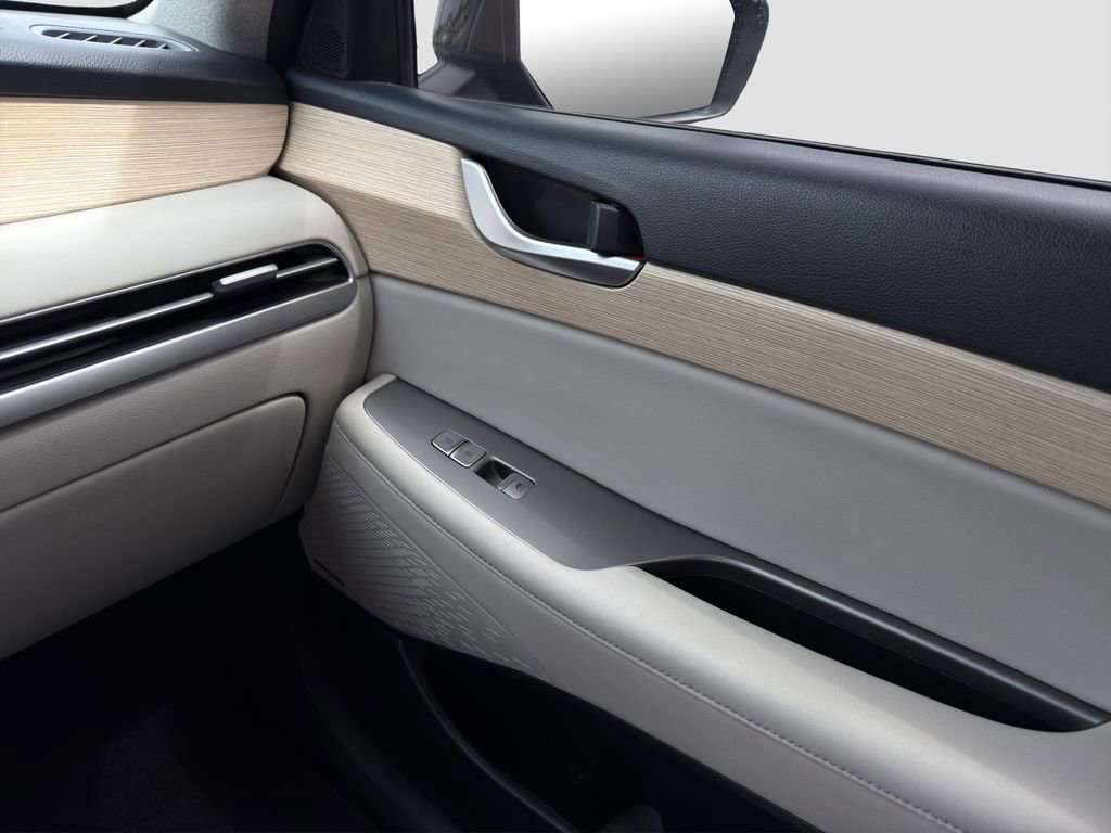 Used 2023 Hyundai Palisade Limited FWD image 27