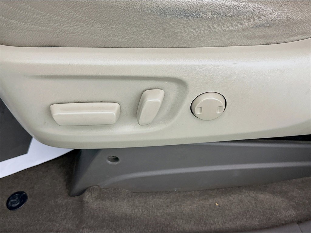 Used 2015 Toyota Sienna XLE Premium image 19
