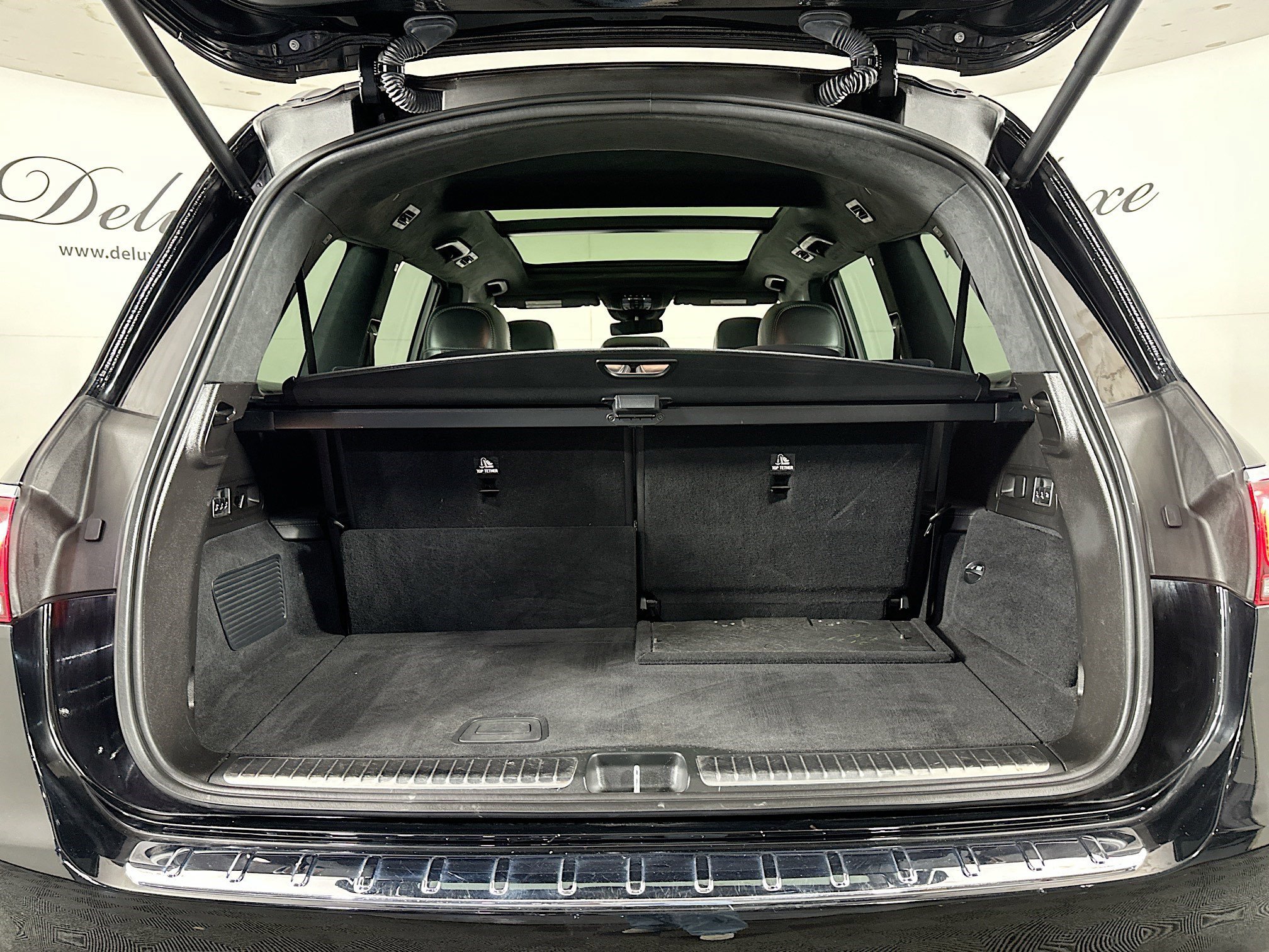 Used 2023 Mercedes-Benz GLS 63 AMG GLS 63 AMG Night 4MATIC 3-ROW image 25