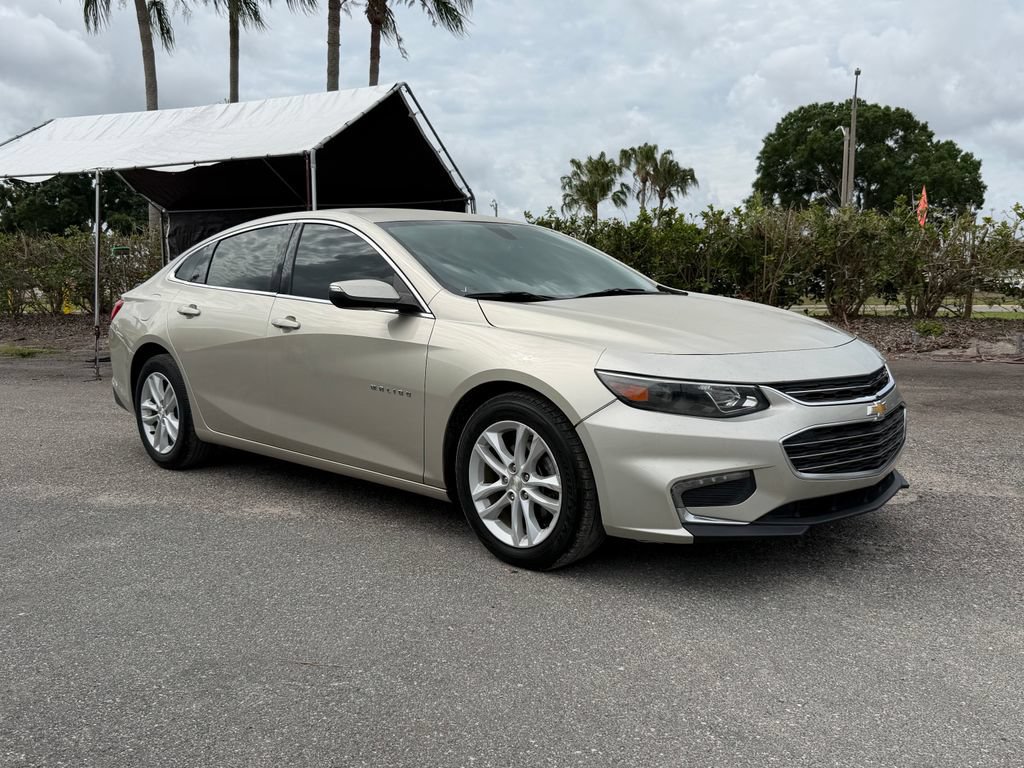 Used 2016 Chevrolet Malibu LT w/ Leather Package FWD image 2
