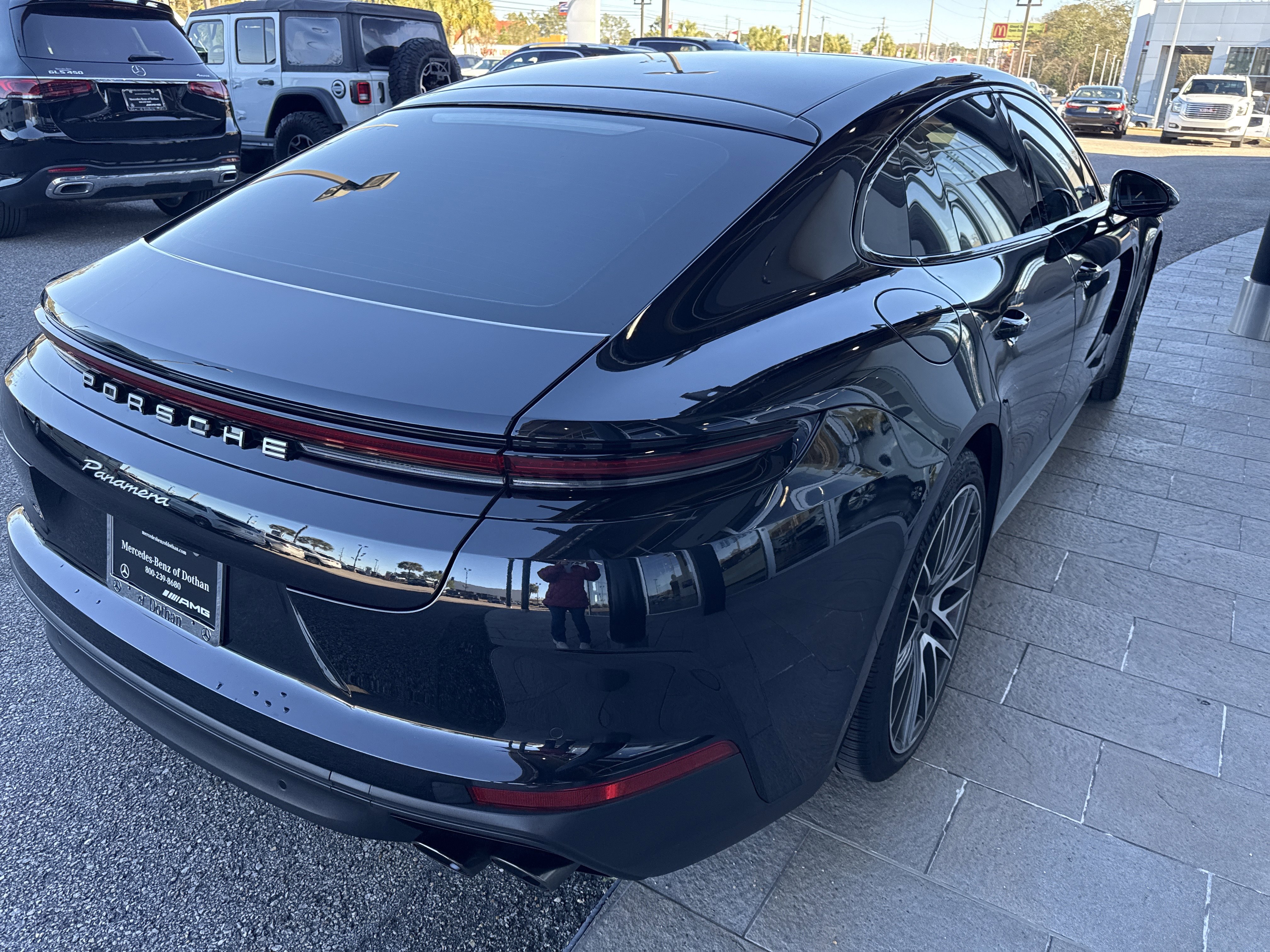 Used 2024 Porsche Panamera 4 image 5