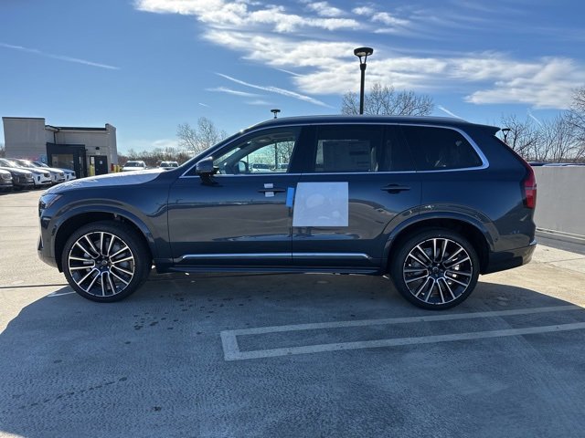 New 2026 Volvo XC90 B6 Plus w/ Protection Package Premier image 4