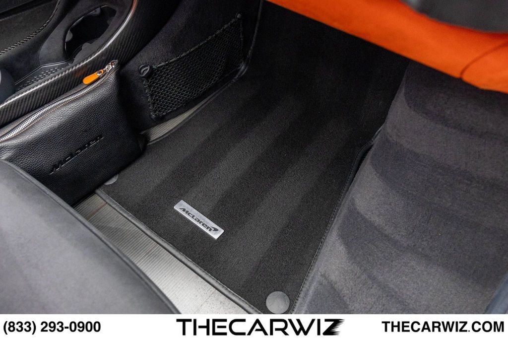 Used 2020 McLaren 600LT Spider RWD image 81