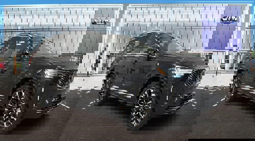 Used 2026 Volvo XC90 B6 Plus w/ Protection Package Premier image 1