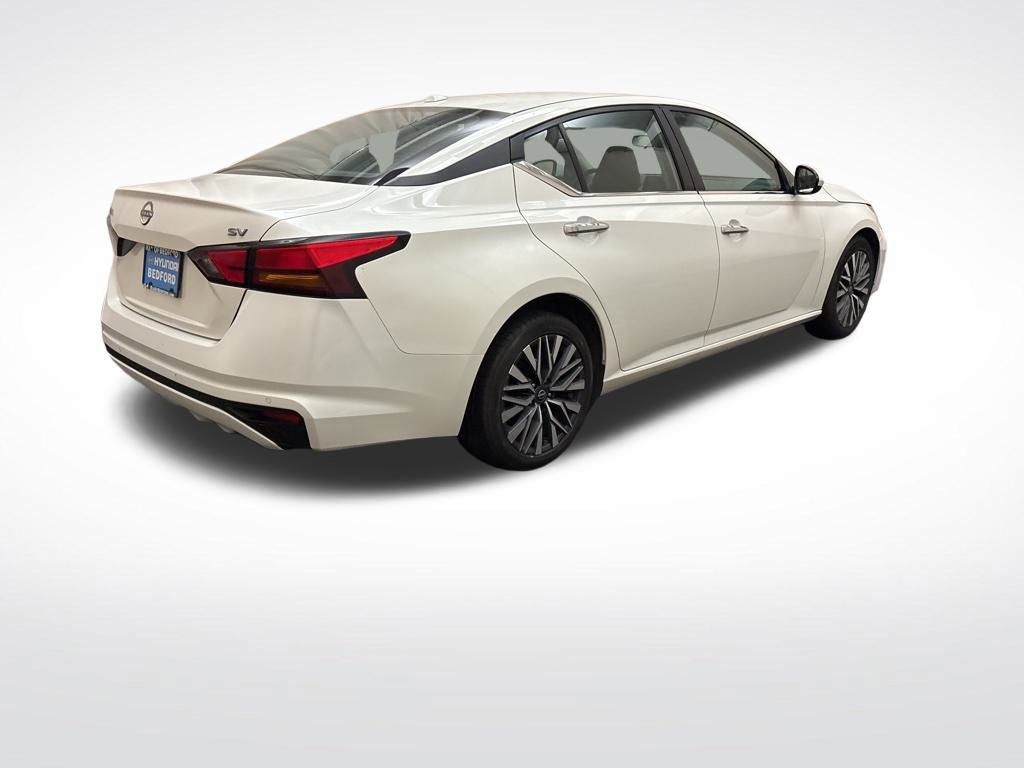 Used 2023 Nissan Altima 2.5 SV image 5