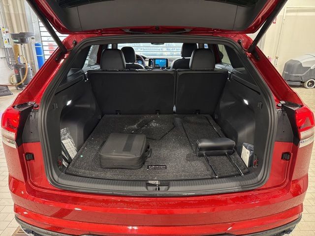 Certified 2024 Volkswagen Atlas Cross Sport SE image 27