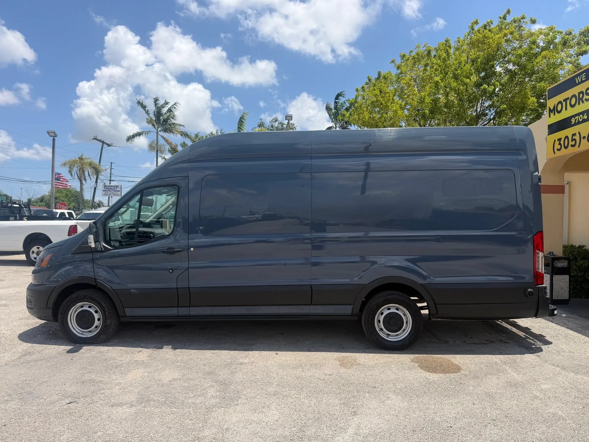 Used 2020 Ford Transit 250 148 High Roof Extended RWD image 2