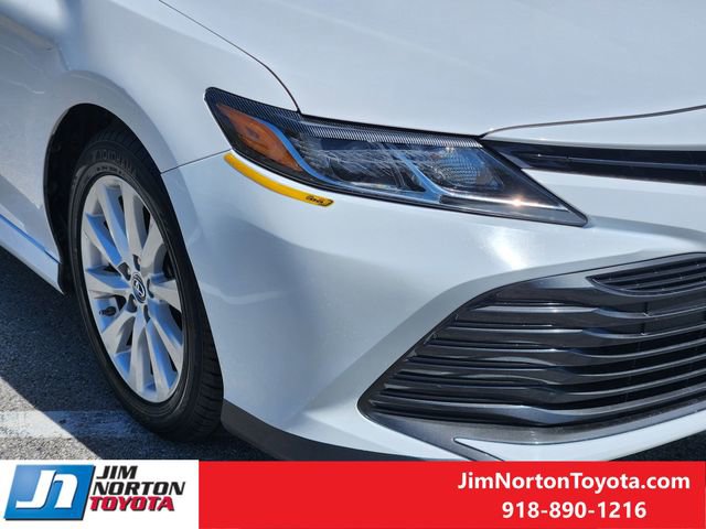 Used 2019 Toyota Camry LE FWD image 10