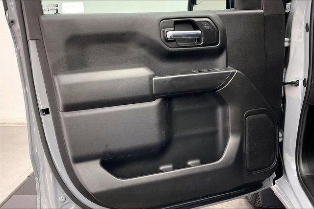 Used 2024 Chevrolet Silverado 1500 Custom image 25